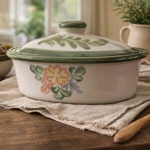 Louisville Stoneware Green Floral Casserole Dish with Lid 3qt